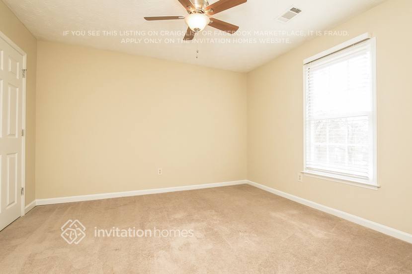 Building Photo - 1019 Pine Cove Dr SW