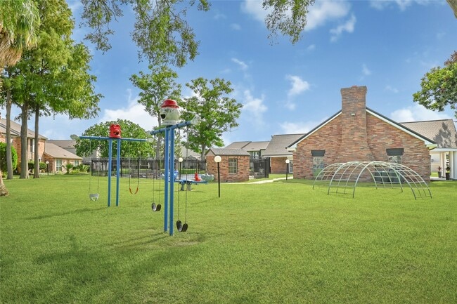 Building Photo - 6358 Creekbend Dr