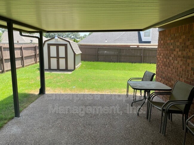 Building Photo - 3840 Charbon Ln