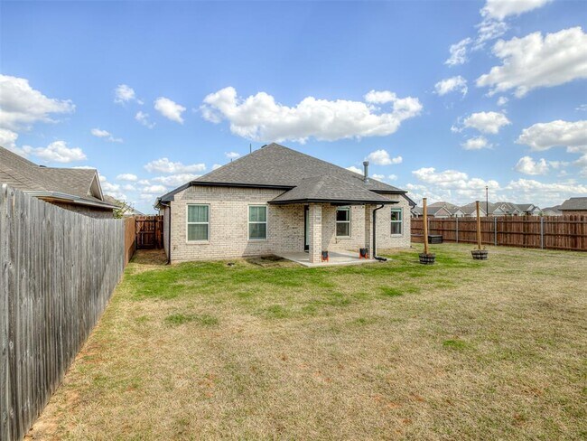 Building Photo - 9209 Anaum Ln