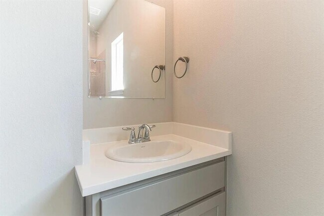 Building Photo - 131 Peruna Dr