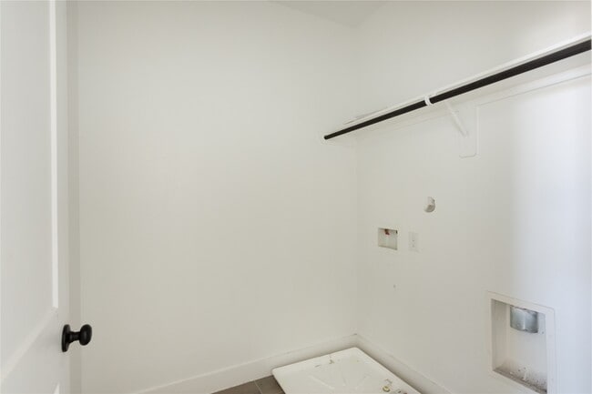 Building Photo - 12946 Rio Mariano Ln