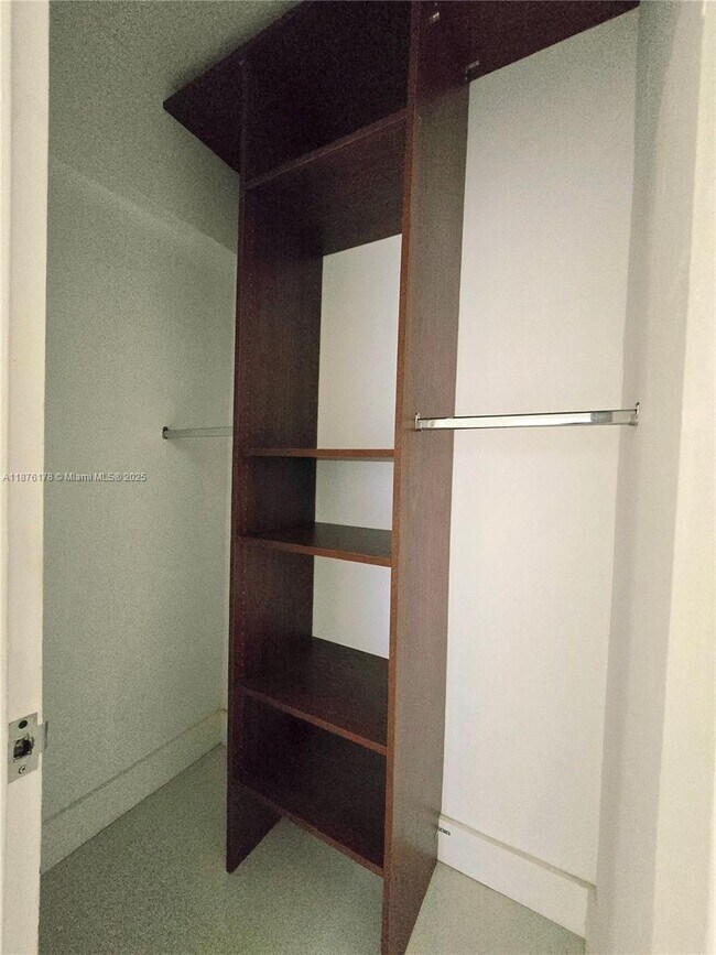 Building Photo - 5825 Collins Ave