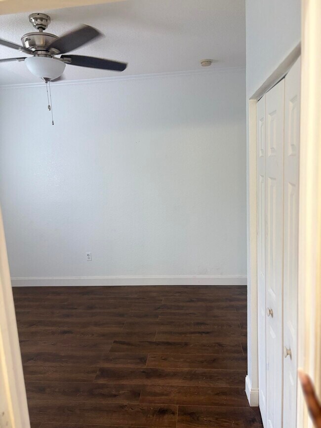 Building Photo - 6606 Catalina Ln