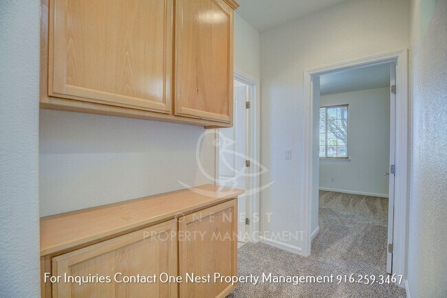 Building Photo - charming 3-bedroom, 2-bathroom single-level home