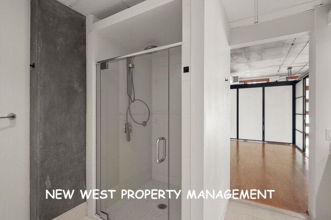 Building Photo - Expansive East Village 2-Bedroom at Parklo...