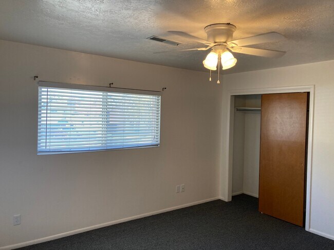 Building Photo - 4327 S 700 W