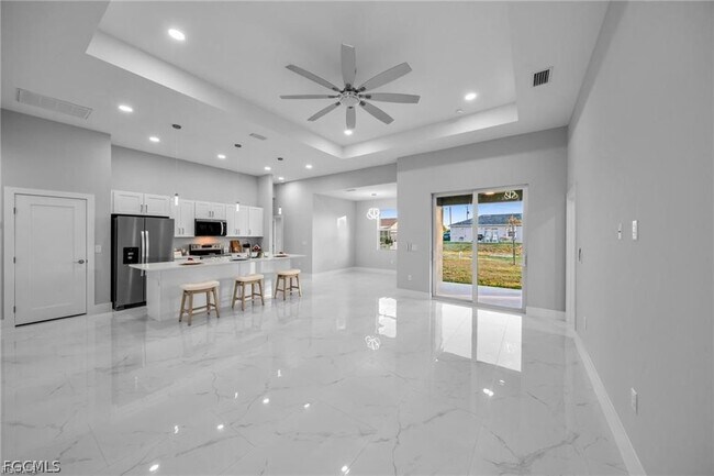 Building Photo - 3719 16th St W