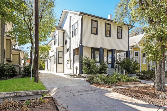 Building Photo - 120 E Magnolia Ave