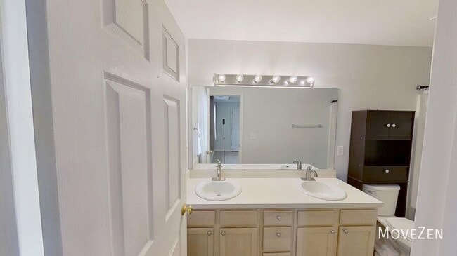 Building Photo - 117 Candace Pl