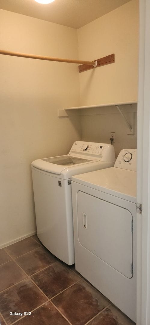 Building Photo - 3 BEDROOM IN THE SPECTRUM AT VAL VISTA