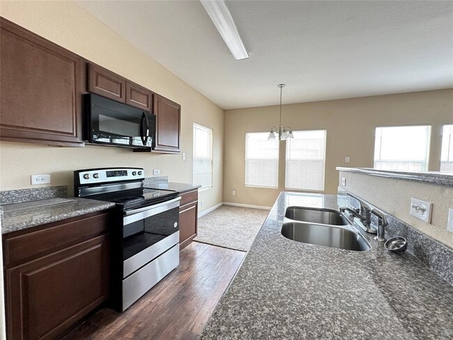 Building Photo - 8706 Torcello St