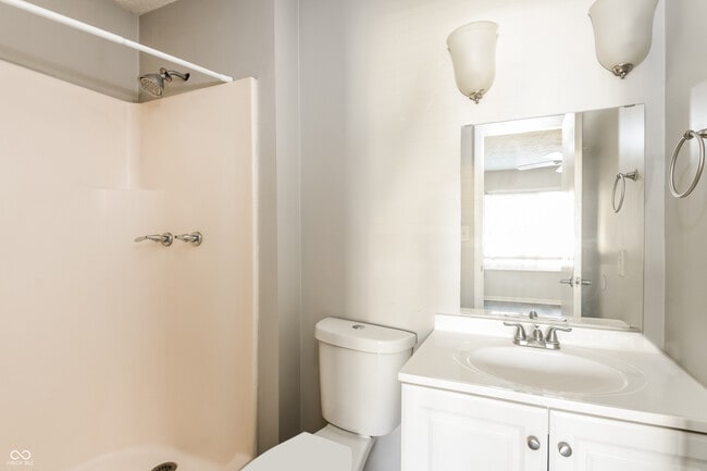 Building Photo - 3811 Oil Creek Dr