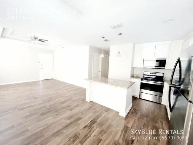 Building Photo - 2211 Taxco Ct