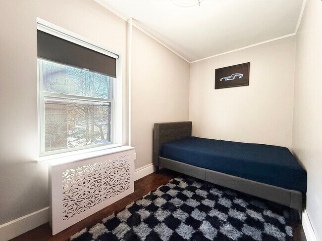 Building Photo - 108 Washington St