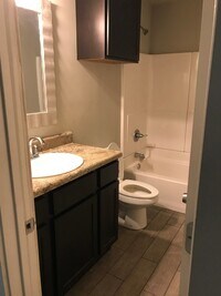 Building Photo - 508/510 S Duncan Ave