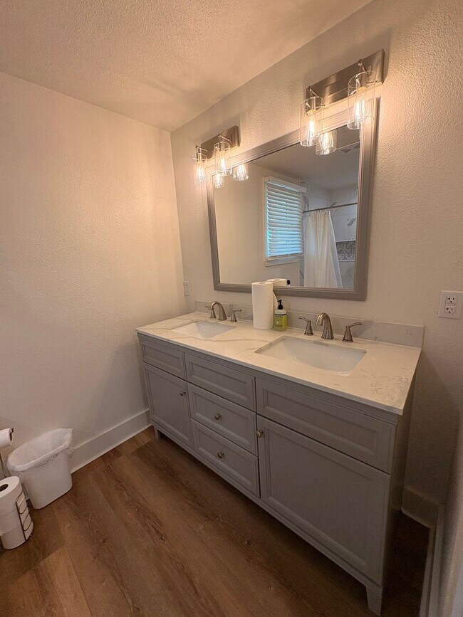 Building Photo - 9853 FM2843