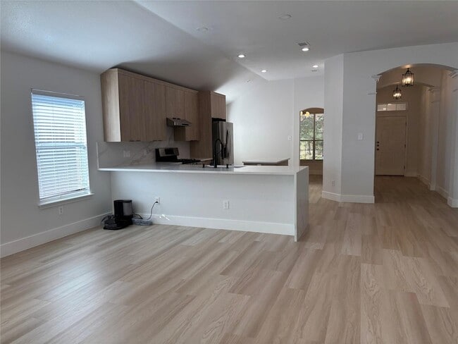 Building Photo - 1717 Bowerton Dr