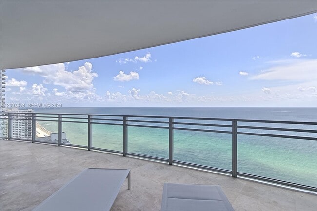 Building Photo - 3535 S Ocean Dr