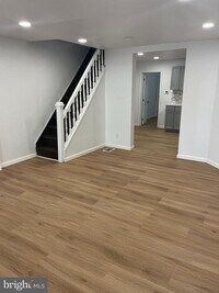 Building Photo - 163 N Edgewood St