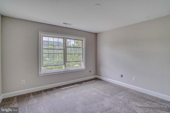 Building Photo - 9902 Player Dr