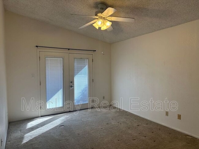 Building Photo - 2653 W Hearn Rd