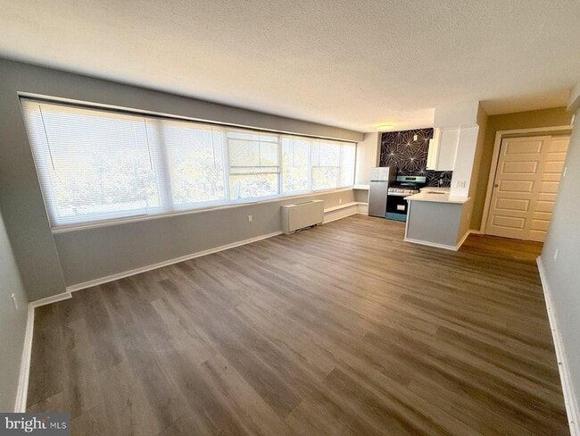 Building Photo - 1200 Marlton Pike