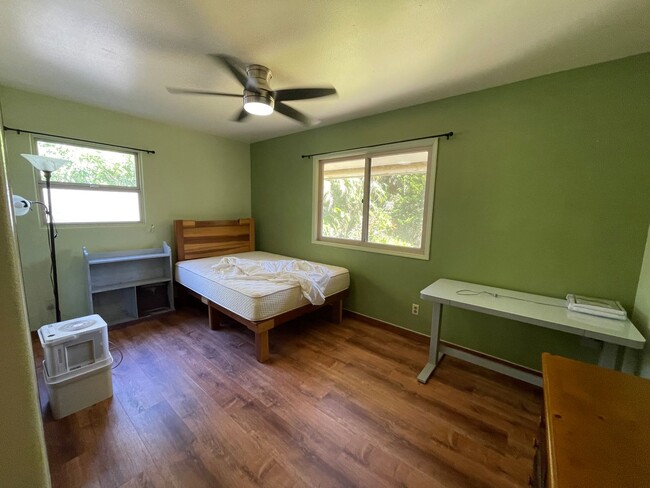 Building Photo - Spacious 4-Bedroom Retreat in Haiku with S...
