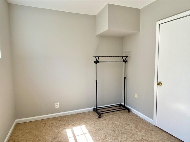 Building Photo - 97 Brookhaven Dr