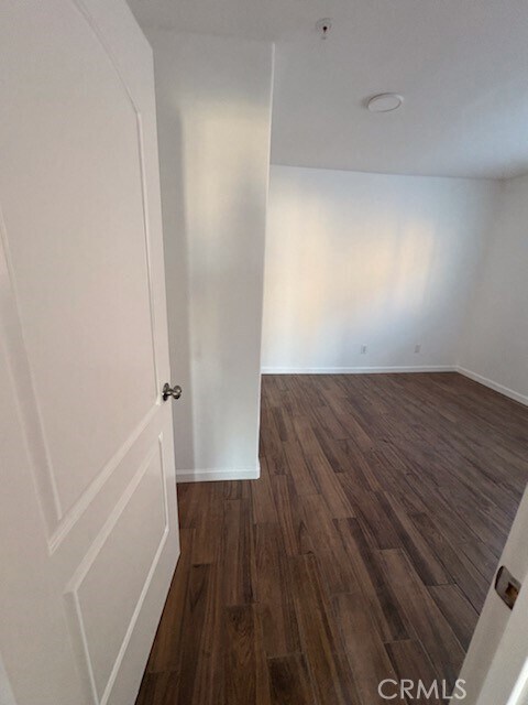 Building Photo - 700 N Hill Pl