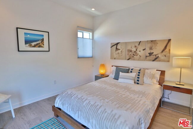 Building Photo - 11776 Idaho Ave