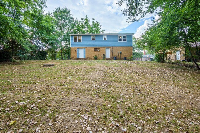 Building Photo - 4BR/1.5BA split-level in Grandview Heights