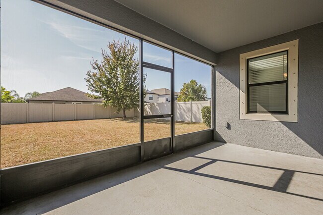 Building Photo - 9935 Ivory Dr