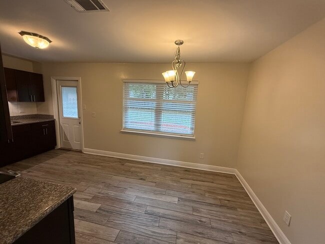 Building Photo - Beautiful 3/2 in Long Beach, MS