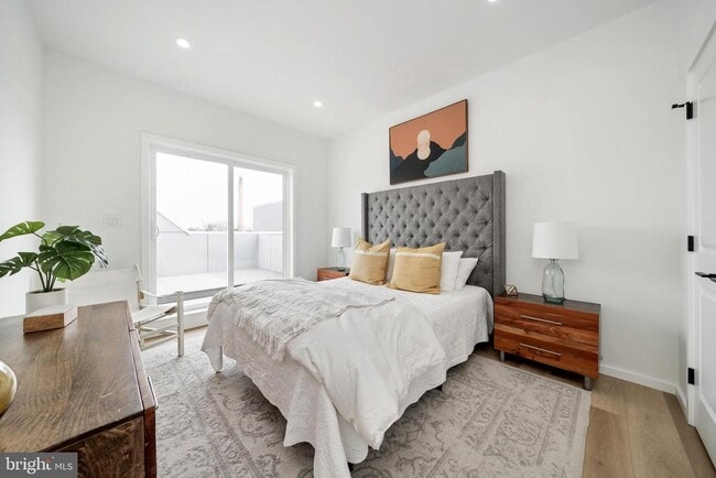 Building Photo - 750 19th St NE