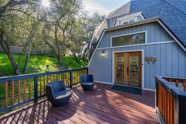 Building Photo - 28205 Meadow Oak Ln