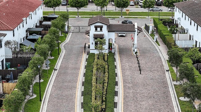 Building Photo - 8805 NW 103rd Pl