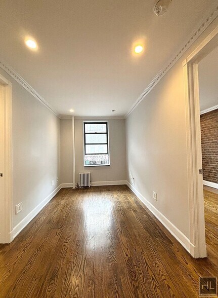 Primary Photo - Avenue A