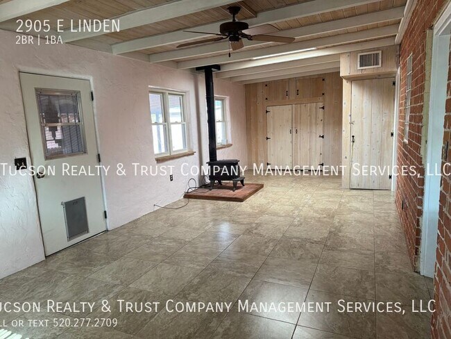Building Photo - 2905 E LINDEN-