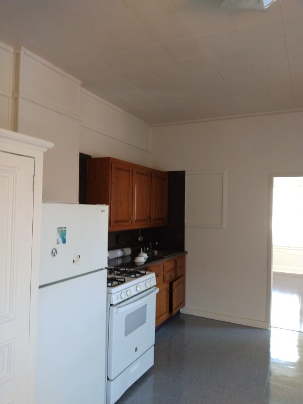 Building Photo - 1029 Penn St