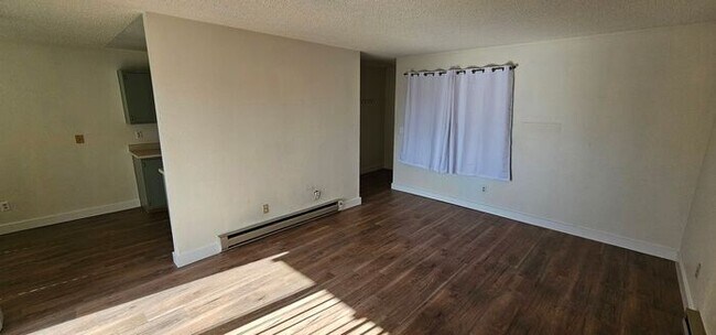 Building Photo - CLEARACRE GARDENS – 1 Bed / 1 Bath Condo for Rent (700 Sq Ft)