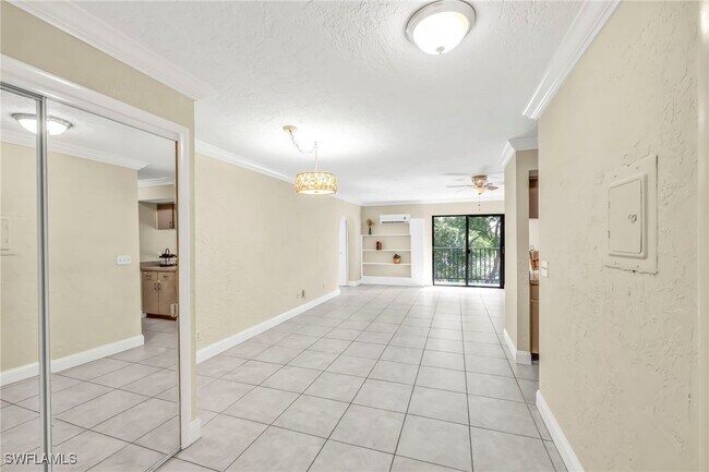 Building Photo - 830 Wiggins Pass Rd