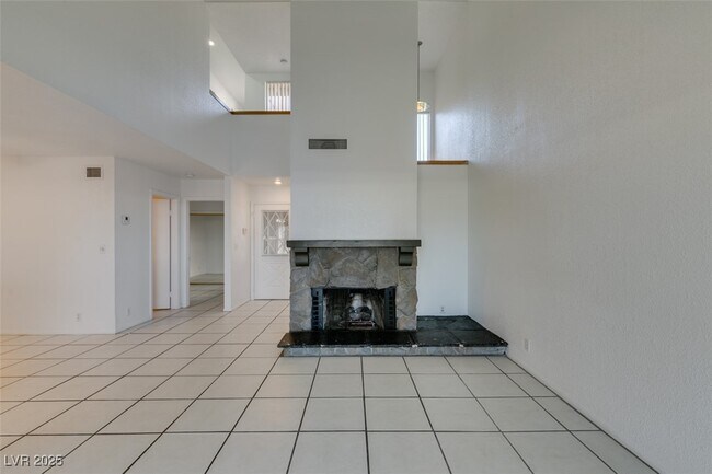 Building Photo - 4012 Grasmere Ave