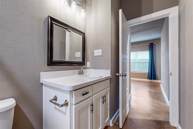 Building Photo - 209 S Baugh St