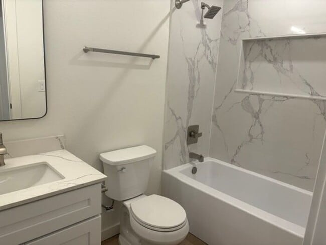 Building Photo - 1204 Willow St