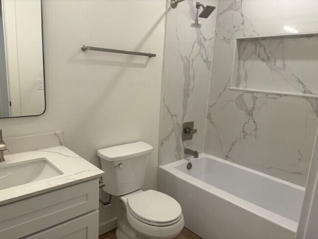 Building Photo - 1208 Willow St