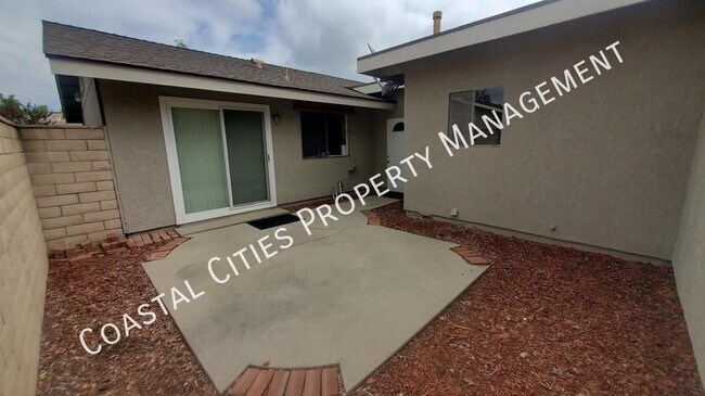 Building Photo - 1696 Carmel Cir E