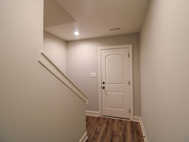 Building Photo - New 4 BR Corner Unit Townhome at Lucas Fer...