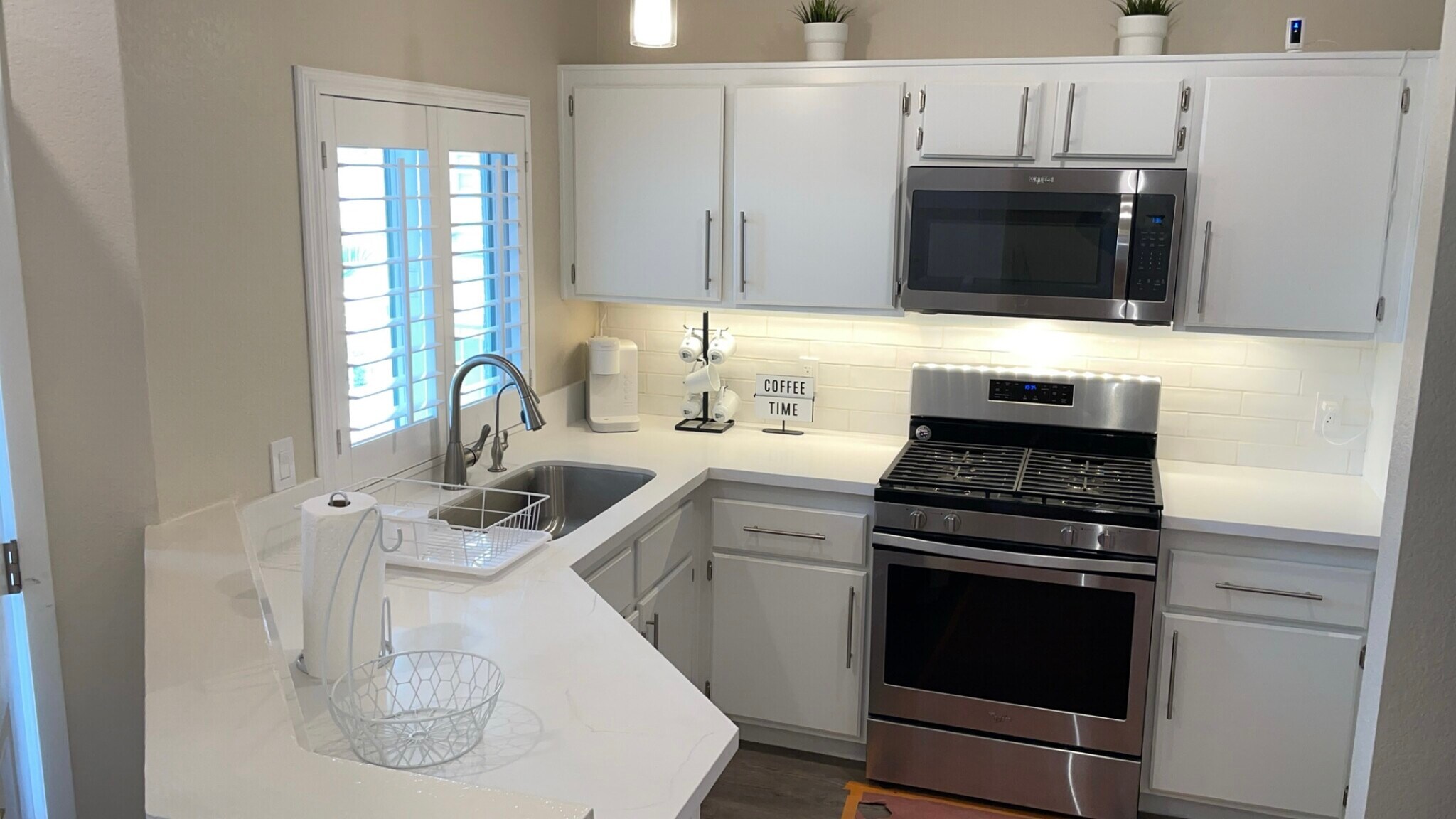 Building Photo - 251 S Green Valley Pky