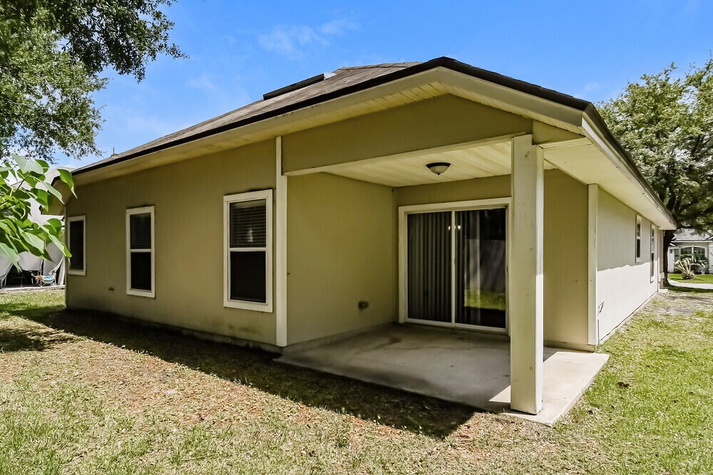 Building Photo - 2741 Acorn Park Dr N